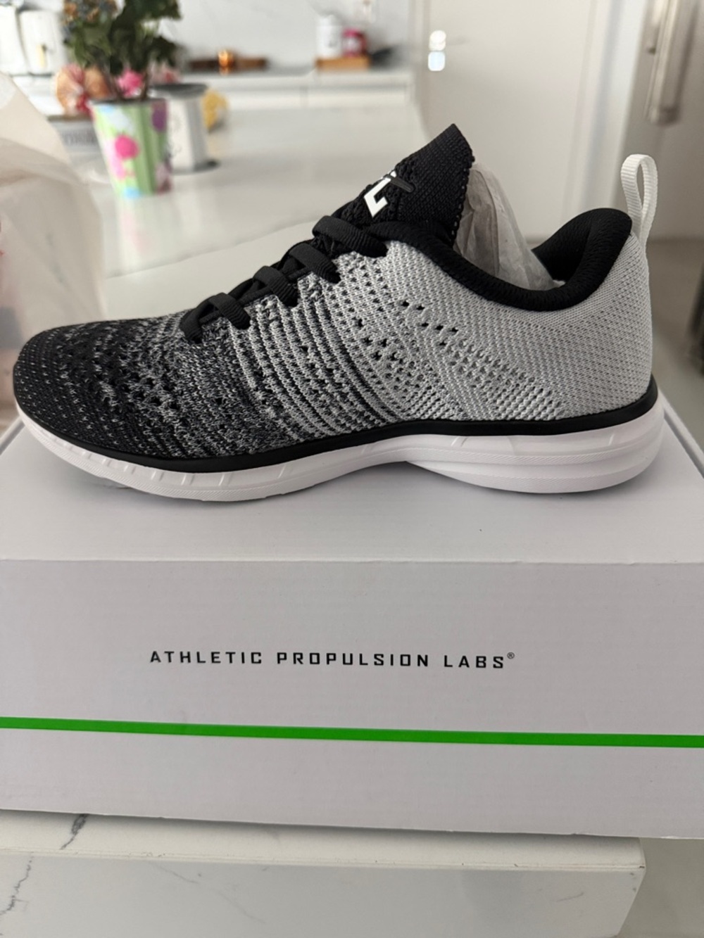 New in box APL TechLoom Pro Knit Sneaker in Black and Gray Gradient